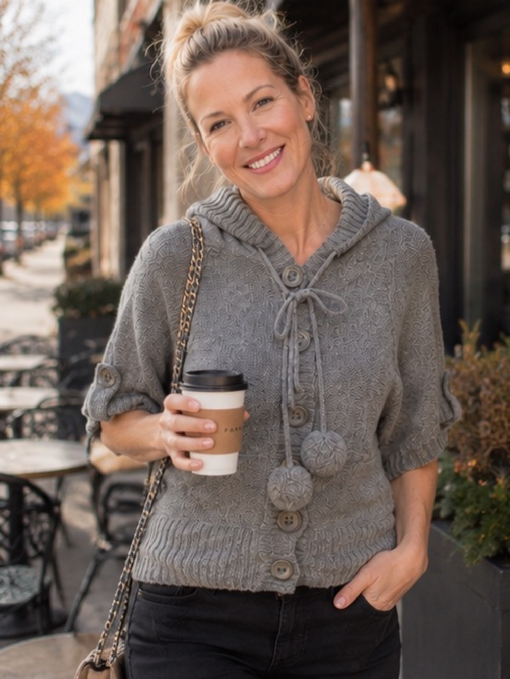 Pom pom sweater